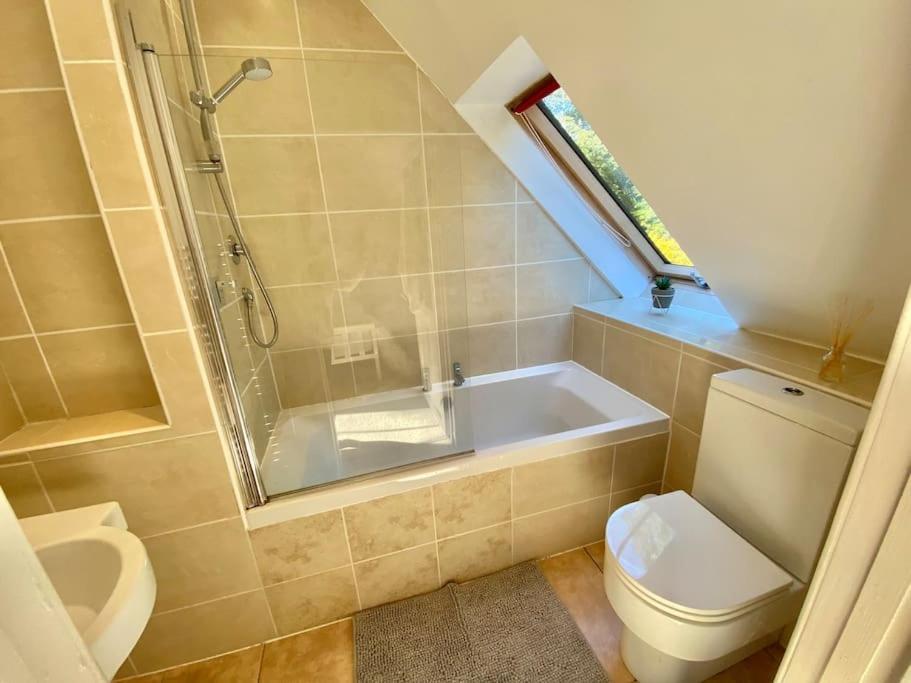Carberry Charming 3/4 Bedroom Semi-Detached Cottage. מראה חיצוני תמונה